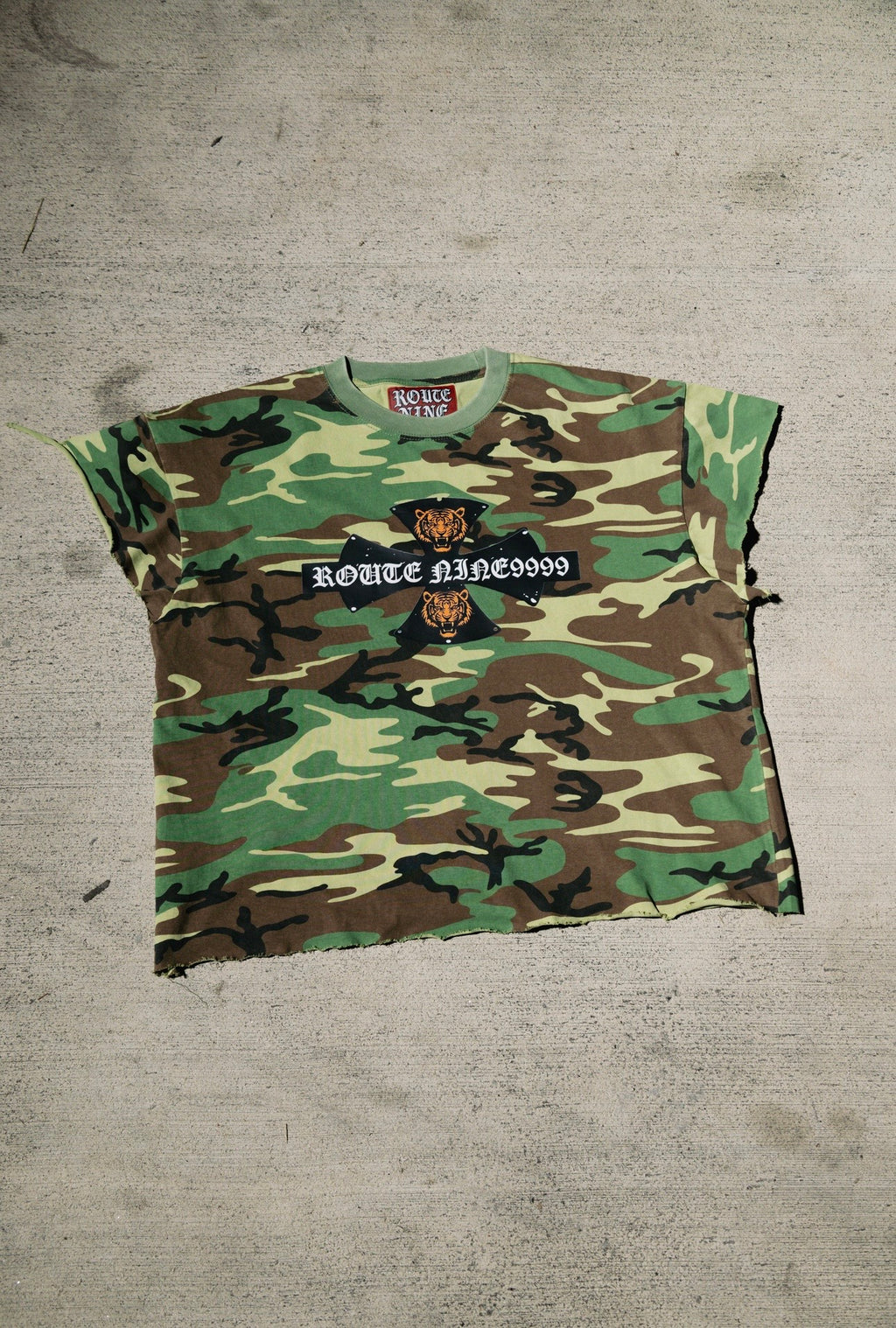Jungle 9999 Tee